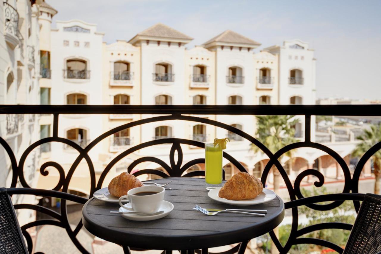 Crowne Plaza Riyadh Al Waha By Ihg Bagian luar foto